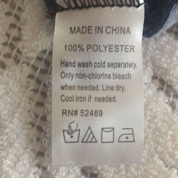 Face and Neck Covering  - Picture 3 of 7